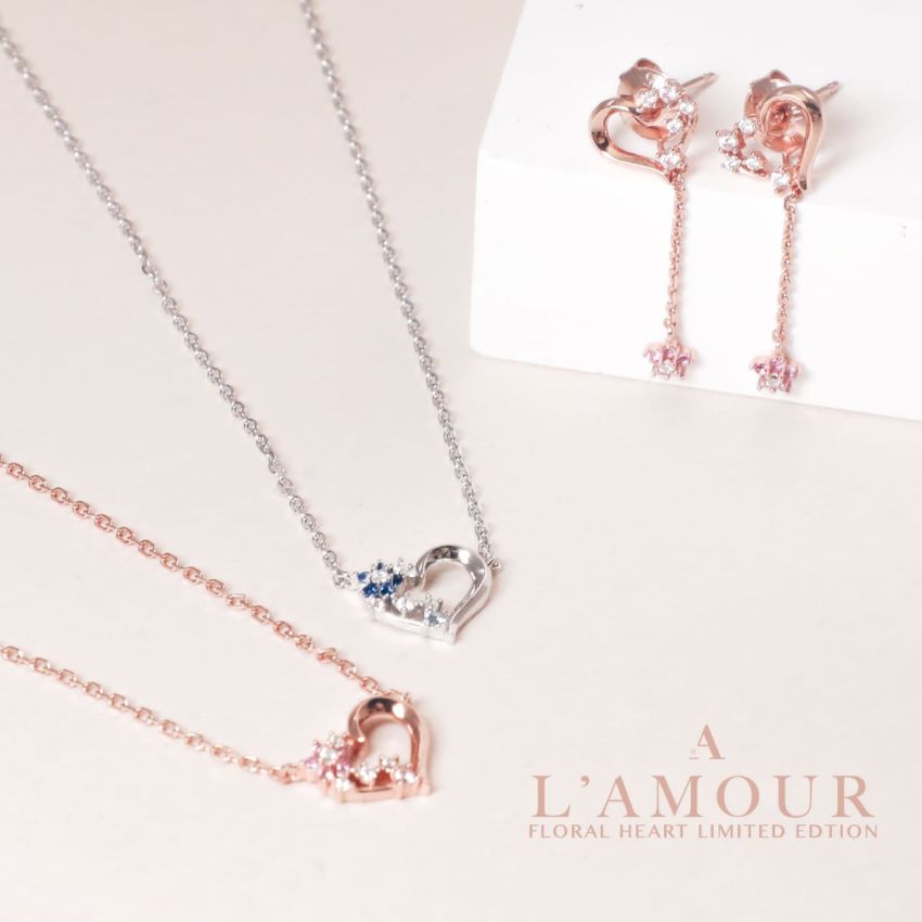 L'amour 花漾愛心耳環 (白金色)