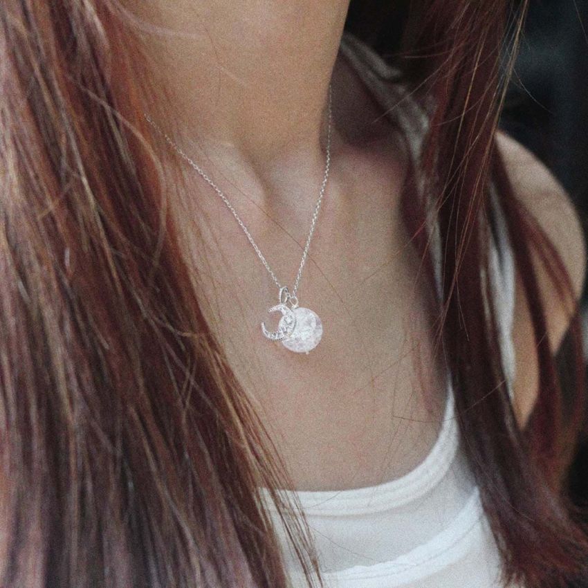 The Moon 藍砂石頸鏈