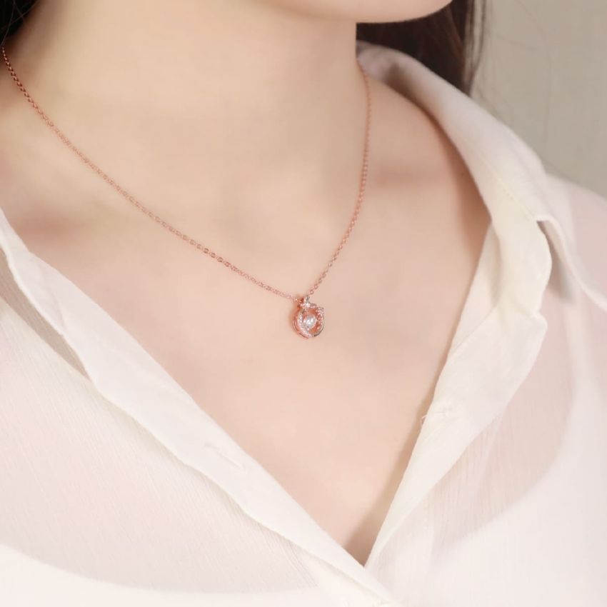 花漾蝴蝶跳動頸鏈 (玫瑰金)