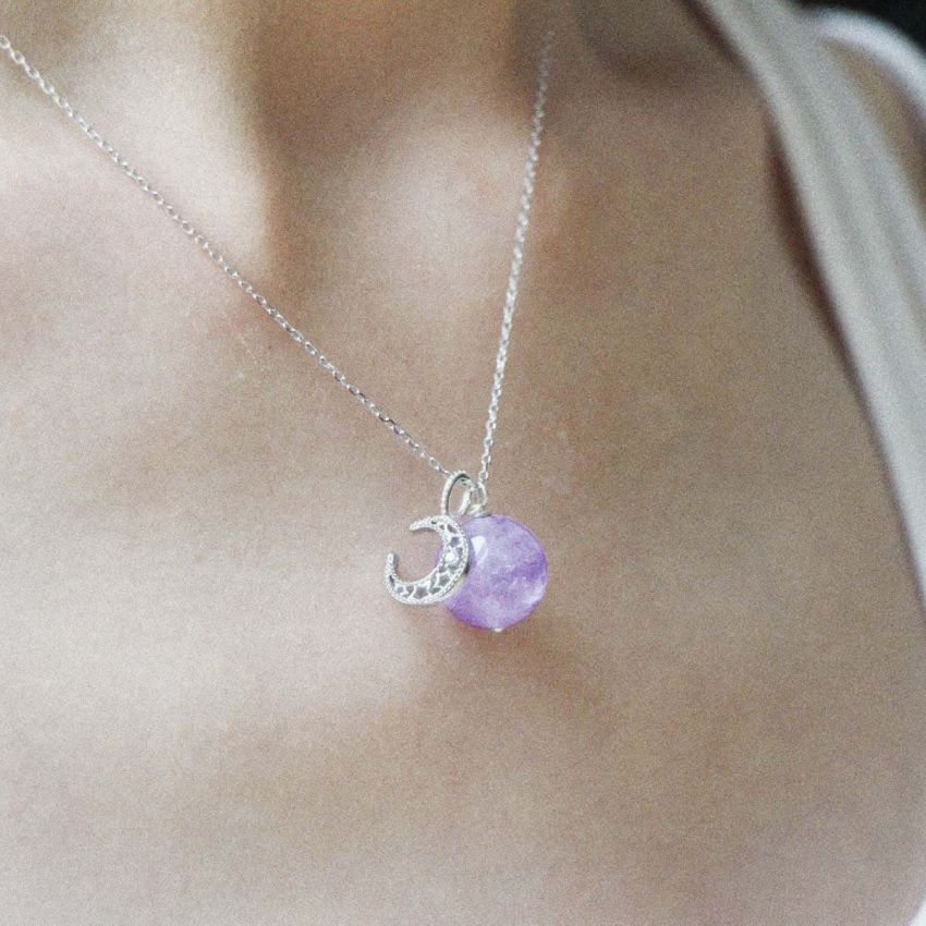 The Moon 白冰花水晶頸鏈