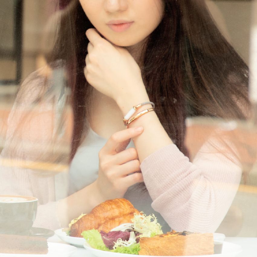 白玉CC皮繩 (單圈)