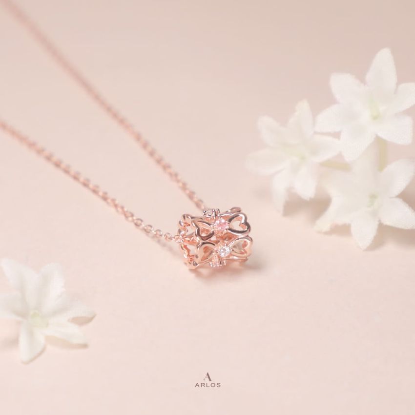 La Joie 傾心愛意展現頸鏈