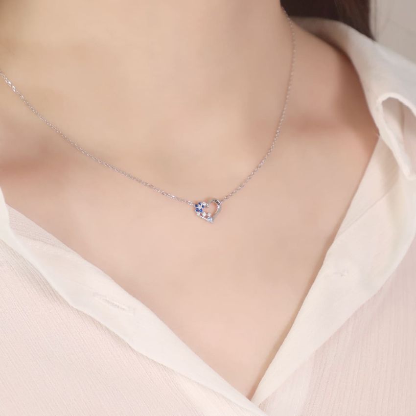 L'amour 花漾愛心頸鏈 (白金色)