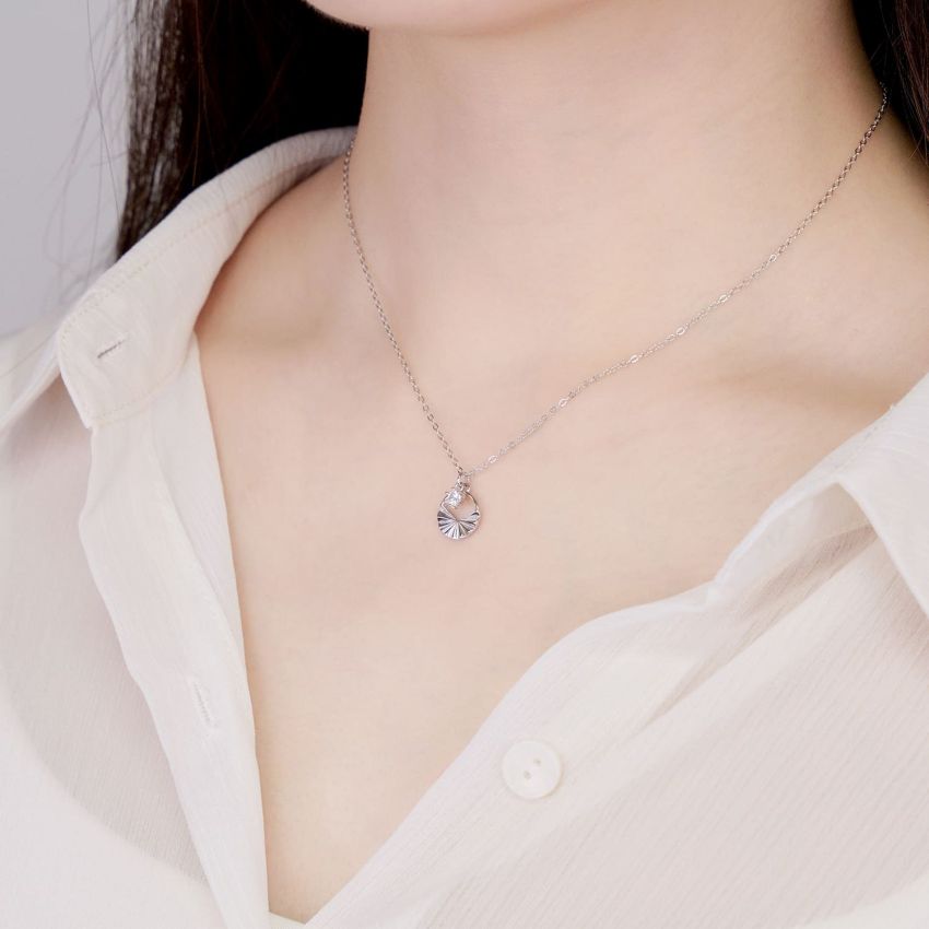 L'amour 個性閃爍光環項鏈 (白金色)