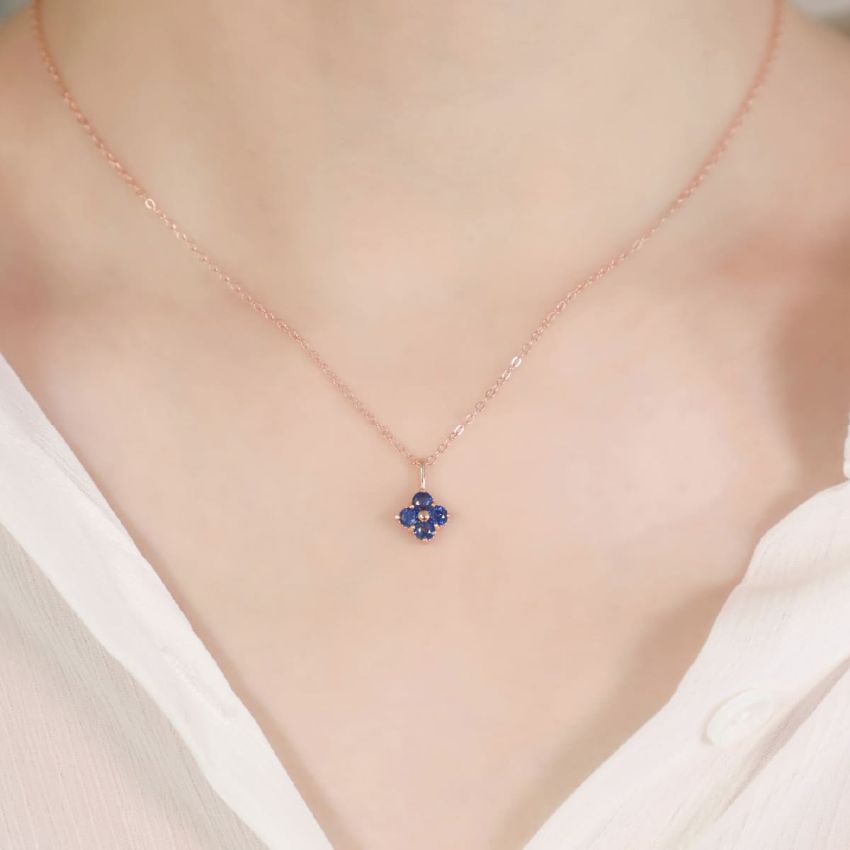 La Joie 藍寶石四葉草頸鏈 (玫瑰金)
