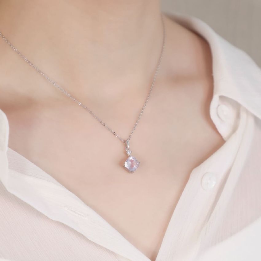 La Joie 個性薰衣草紫水晶頸鏈 (白金色)