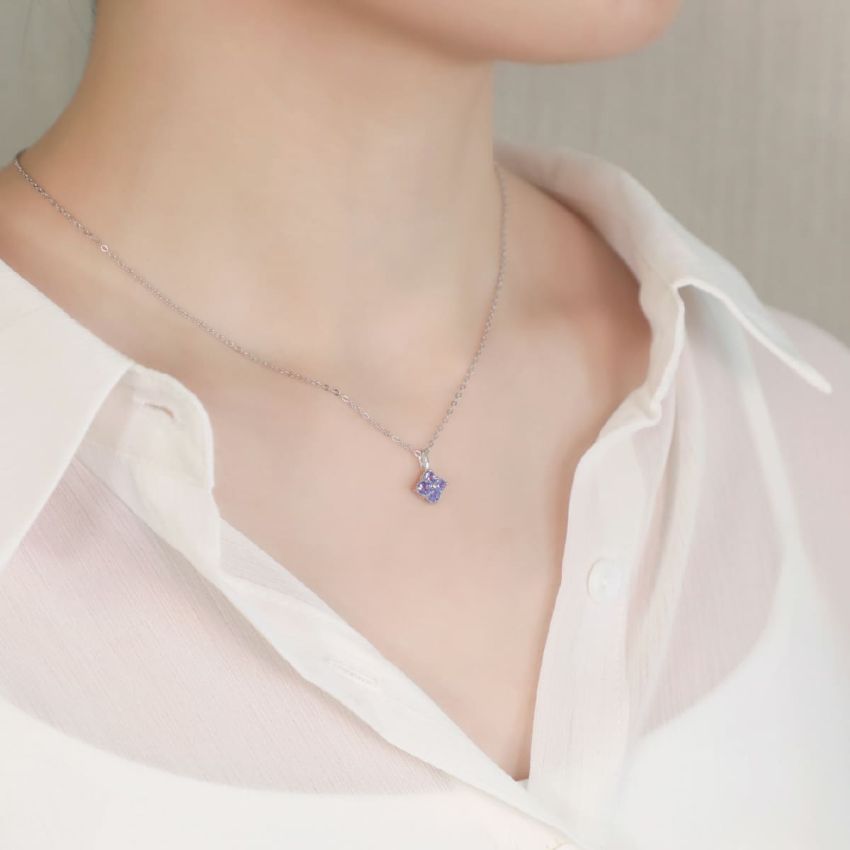 La Joie 堇青石四葉草頸鏈 (白金色)