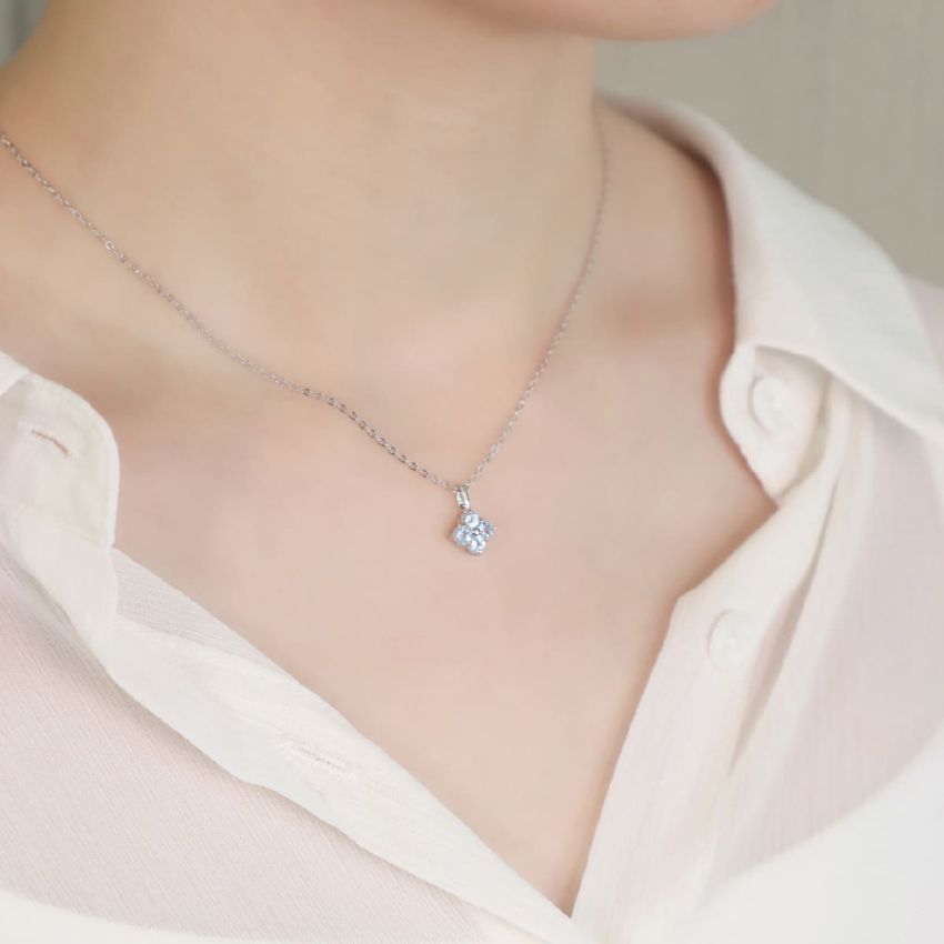 La Joie 海藍寶四葉草頸鏈 (白金色)