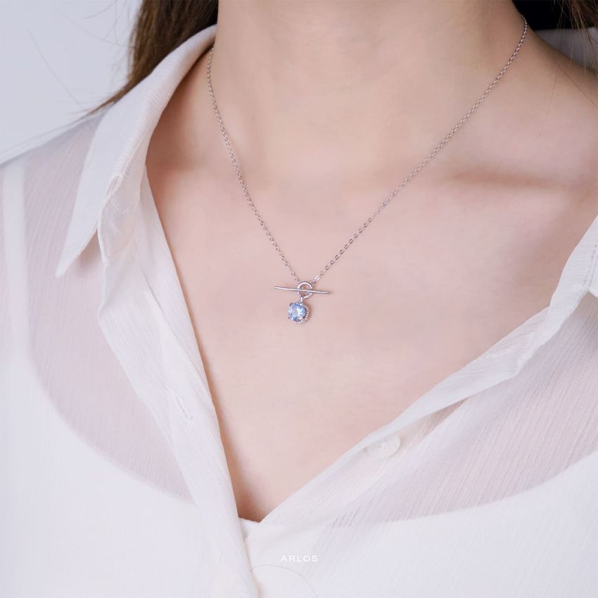 Adora 天空藍蝴蝶花園頸鏈