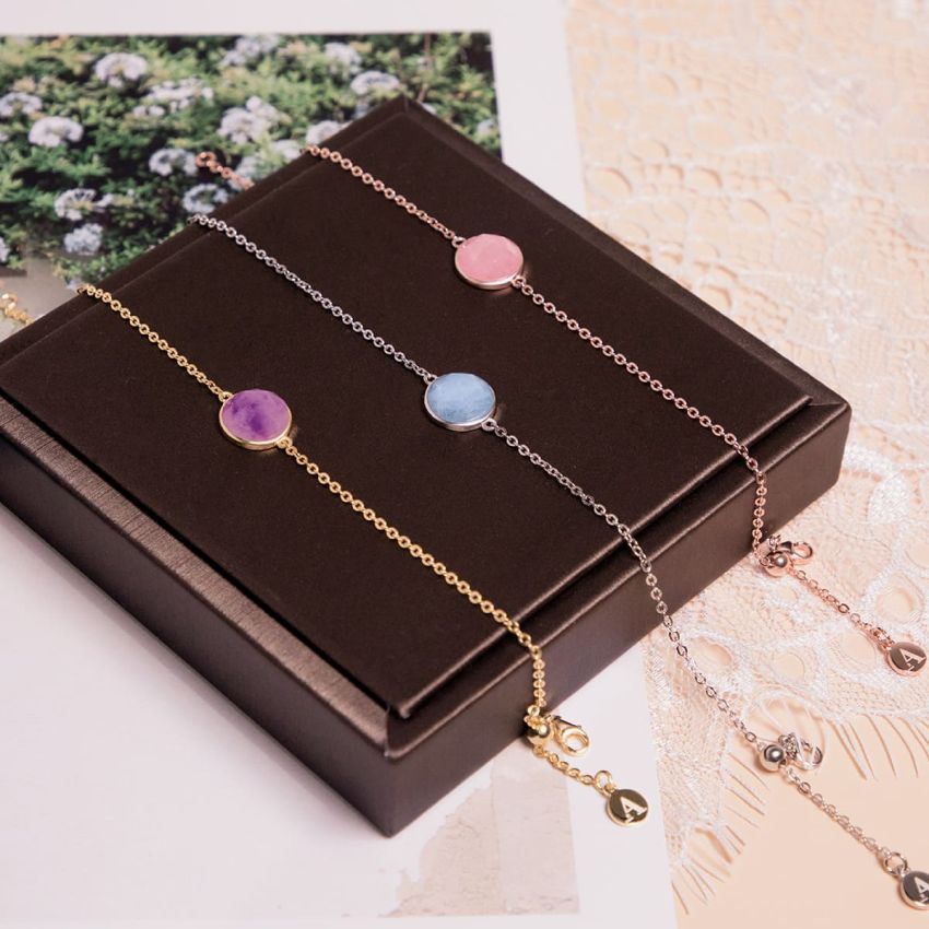 Ariel 薰衣草紫水晶手鏈