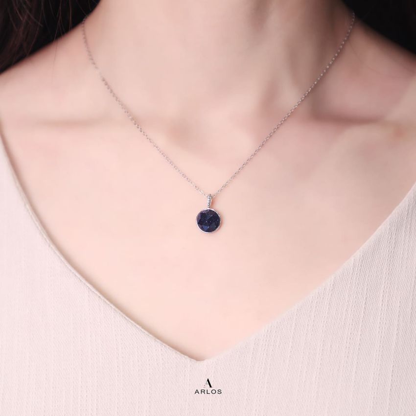 Ariel 藍砂石頸鏈 (白金色)