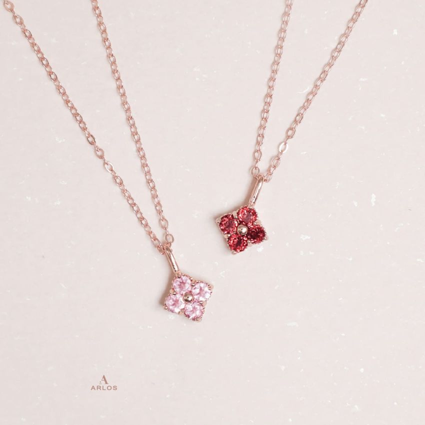 La Joie 石榴石四葉草頸鏈 (玫瑰金)