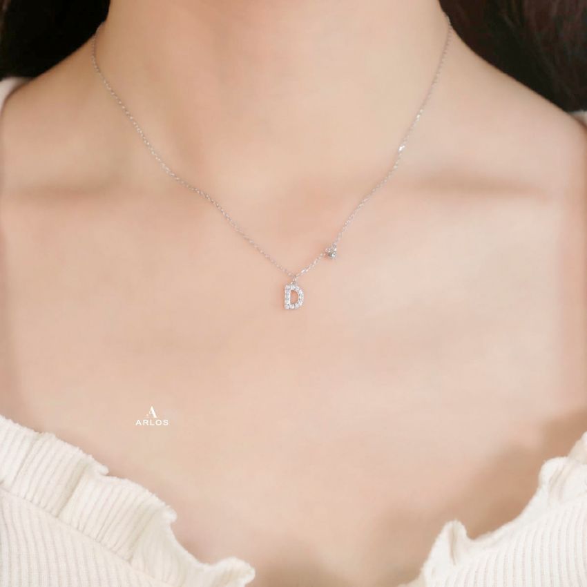 Trésor 字母 [ D ] 頸鏈 (白金色)