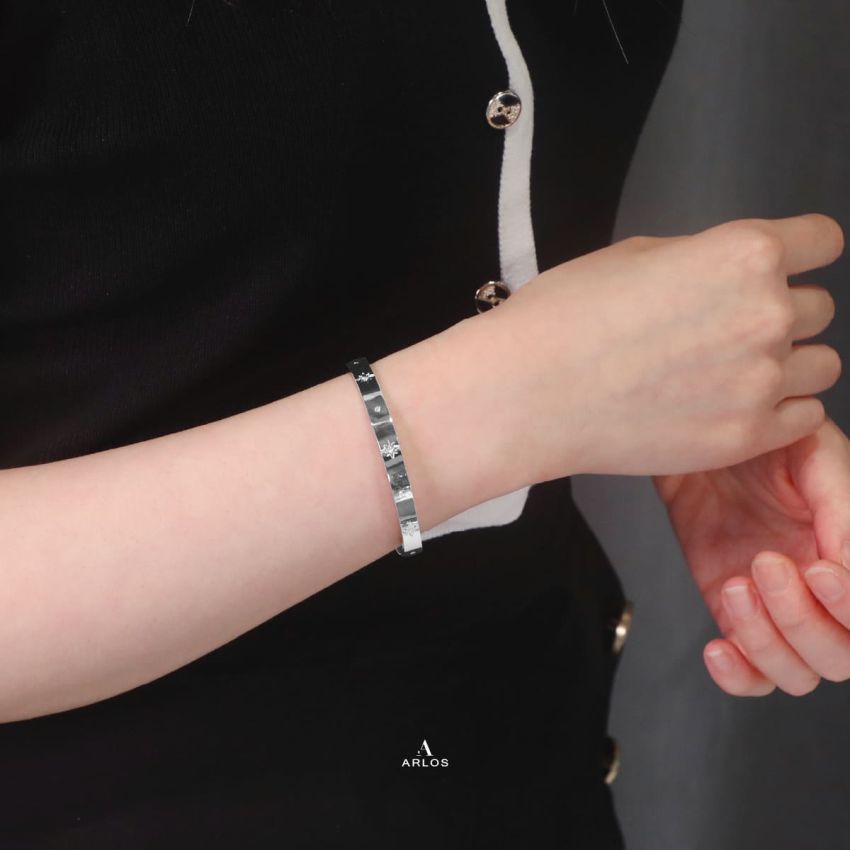 Éternel 閃爍星星開口手鐲 (白金色)