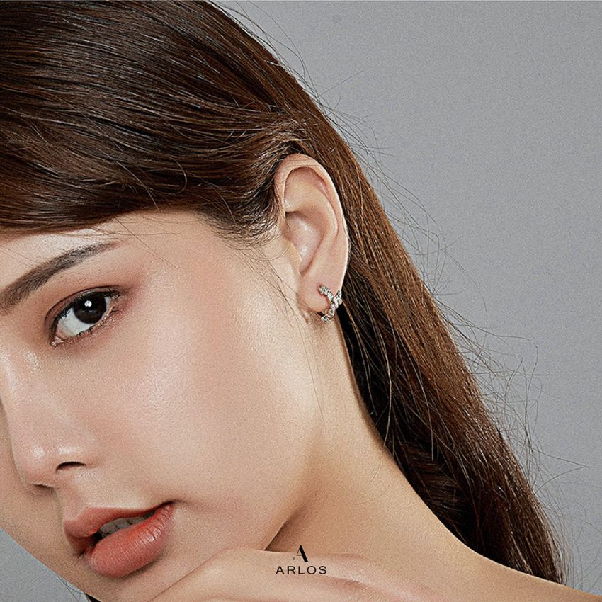 Aloha 閃爍蝴蝶耳環