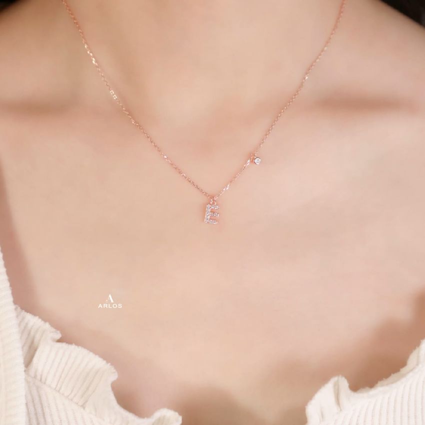 Trésor 字母 [ E ] 頸鏈 (玫瑰金)