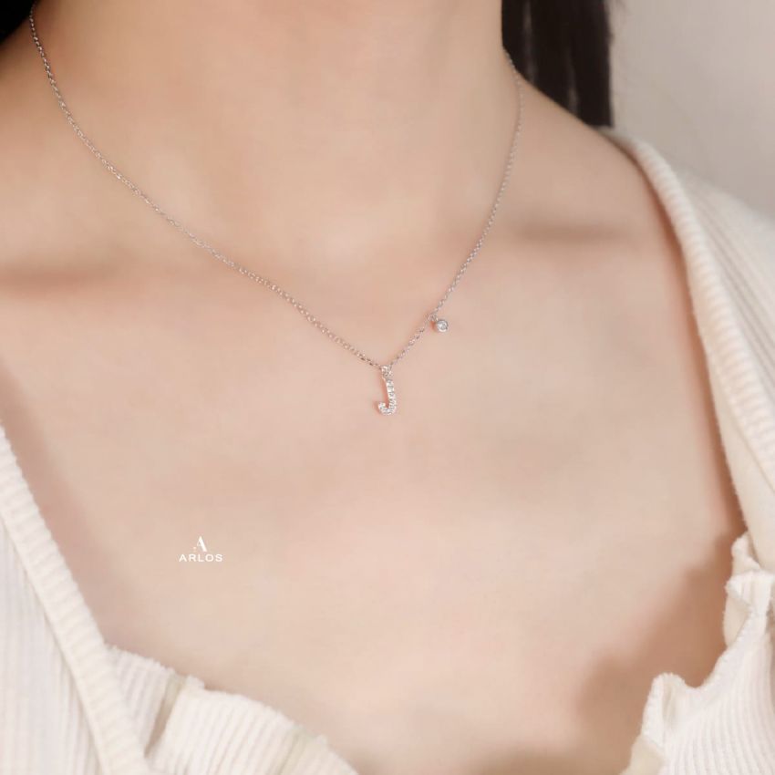 Trésor 字母 [ J ] 頸鏈 (白金色)