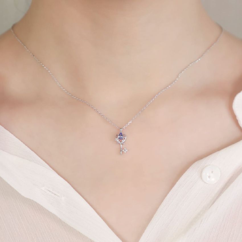 La Joie 坦桑石心之鑰匙頸鏈