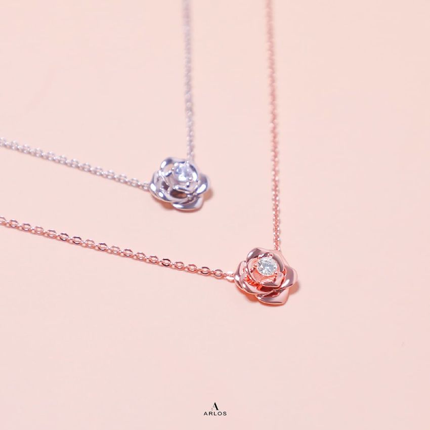 L'amour 優雅山茶花頸鏈 (白金色)