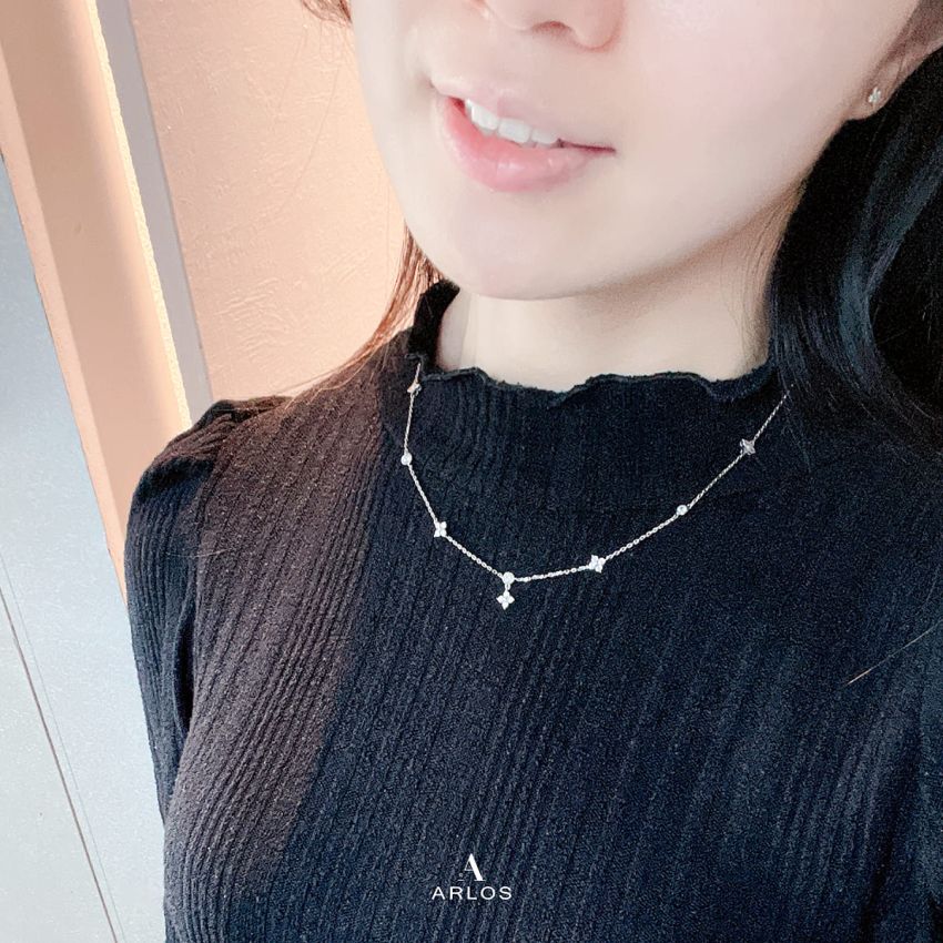 L'amour 閃爍四葉草頸鏈 (白金色)