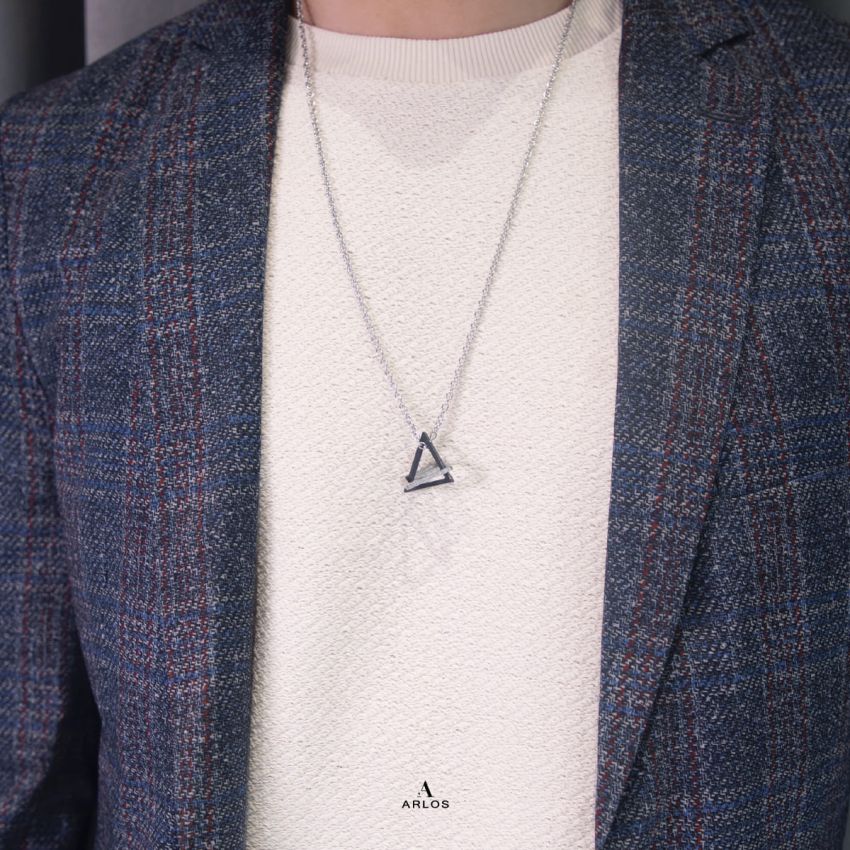 Noe 幾何黑鋼三角形頸鏈