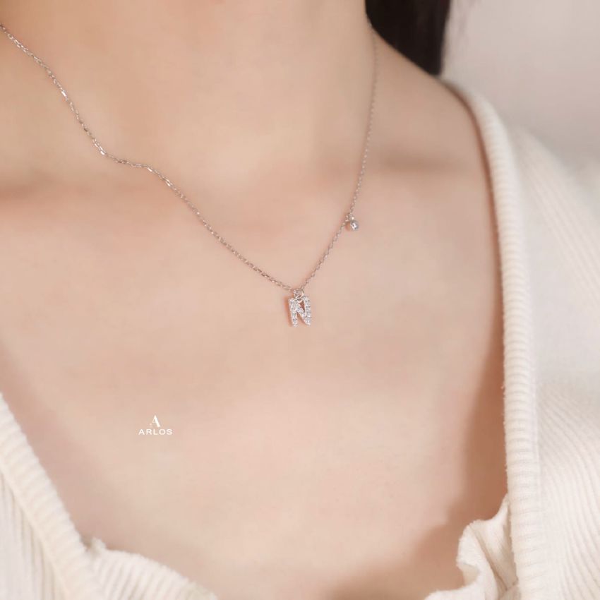 Trésor 字母 [ N ] 頸鏈 (白金色)