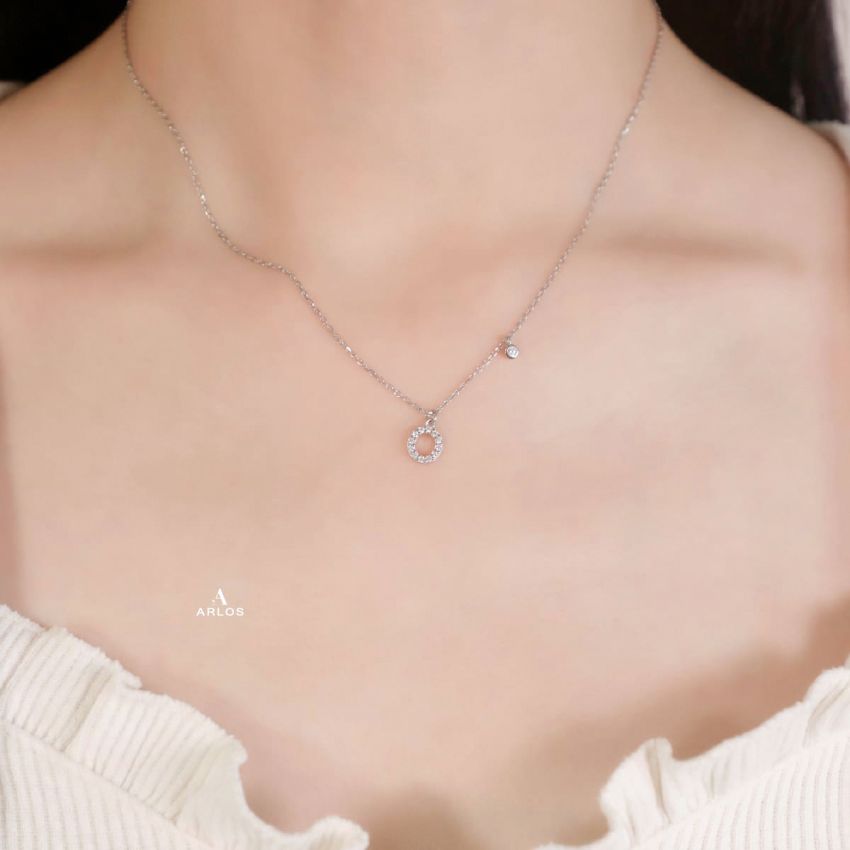 Trésor 字母 [ O ] 頸鏈 (白金色)