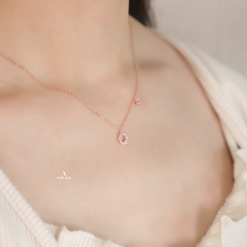 Trésor 字母 [ Q ] 頸鏈 (玫瑰金)