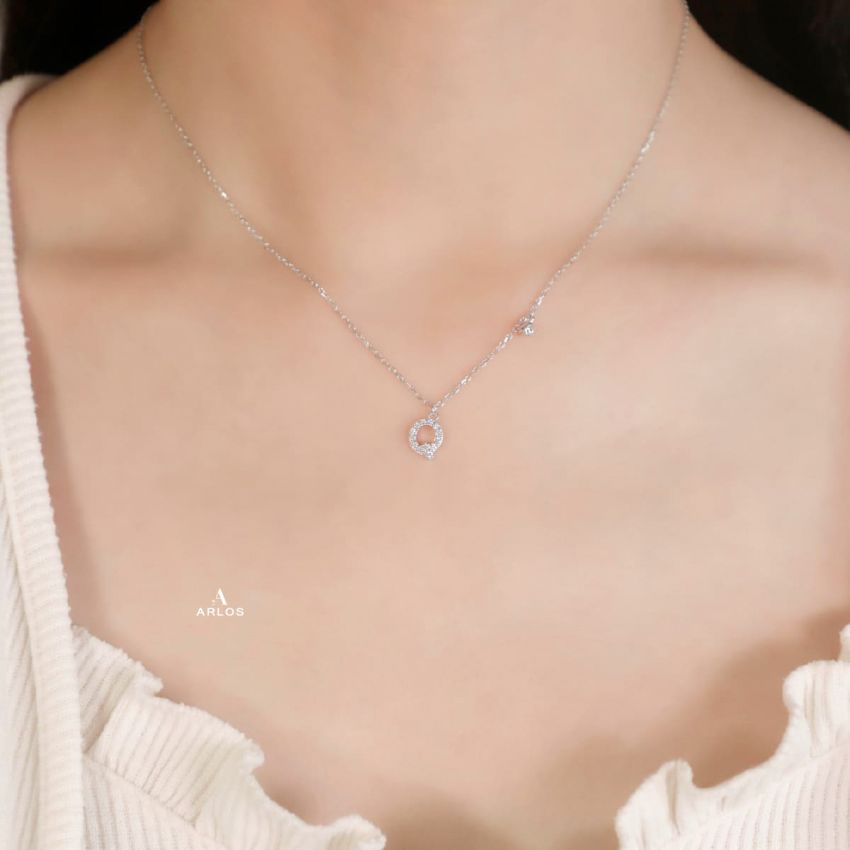 Trésor 字母 [ Q ] 頸鏈 (白金色)