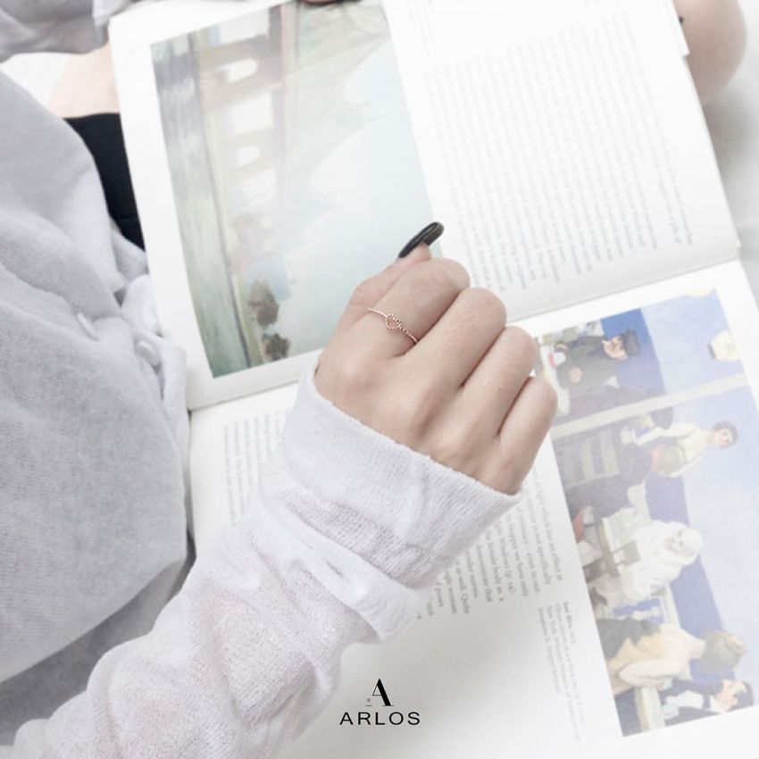 優雅愛心開口戒指 (白金色)