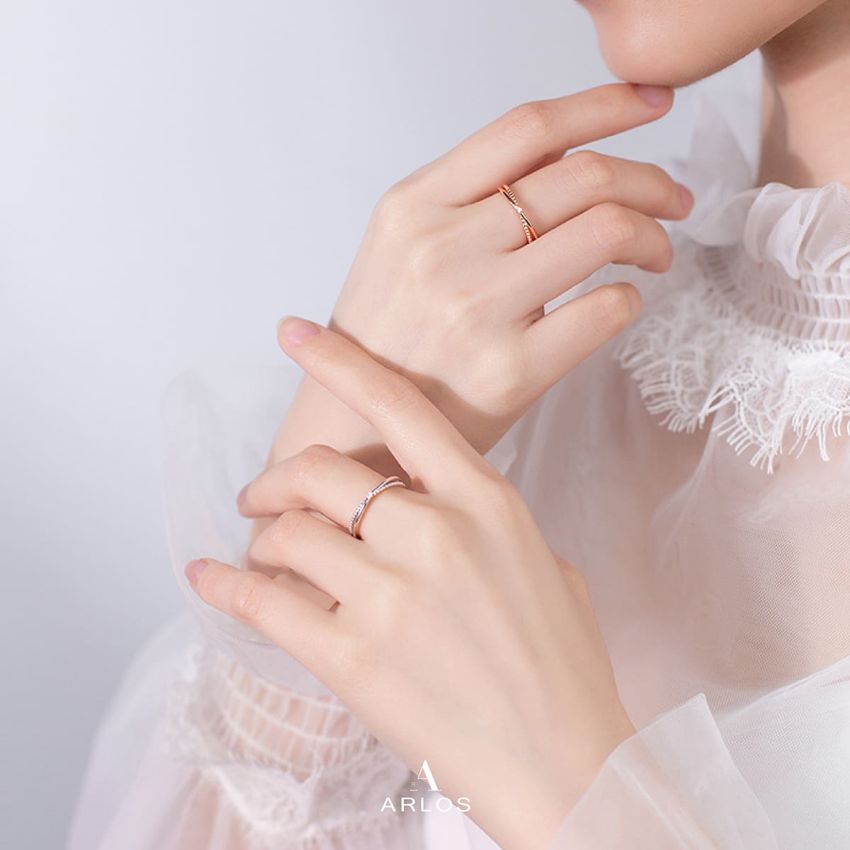 閃爍交疊開口戒指 (白金色)