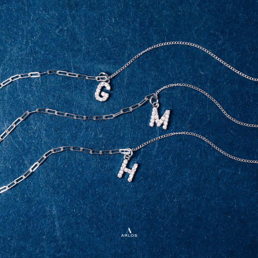 Trésor 字母 [ M ] 手鏈 (白金色)