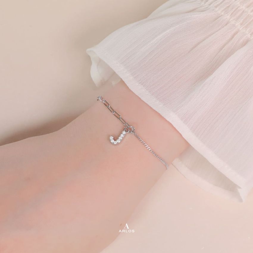 Trésor 字母 [ J ] 手鏈 (白金色)