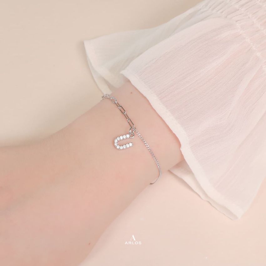 Trésor 字母 [ U ] 手鏈 (白金色)