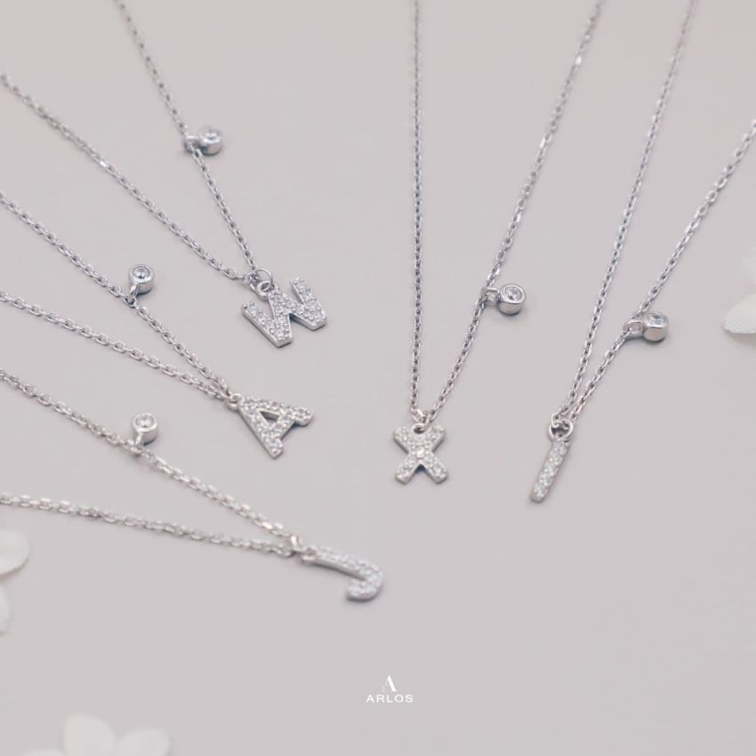 Trésor 字母 [ J ] 頸鏈 (白金色)